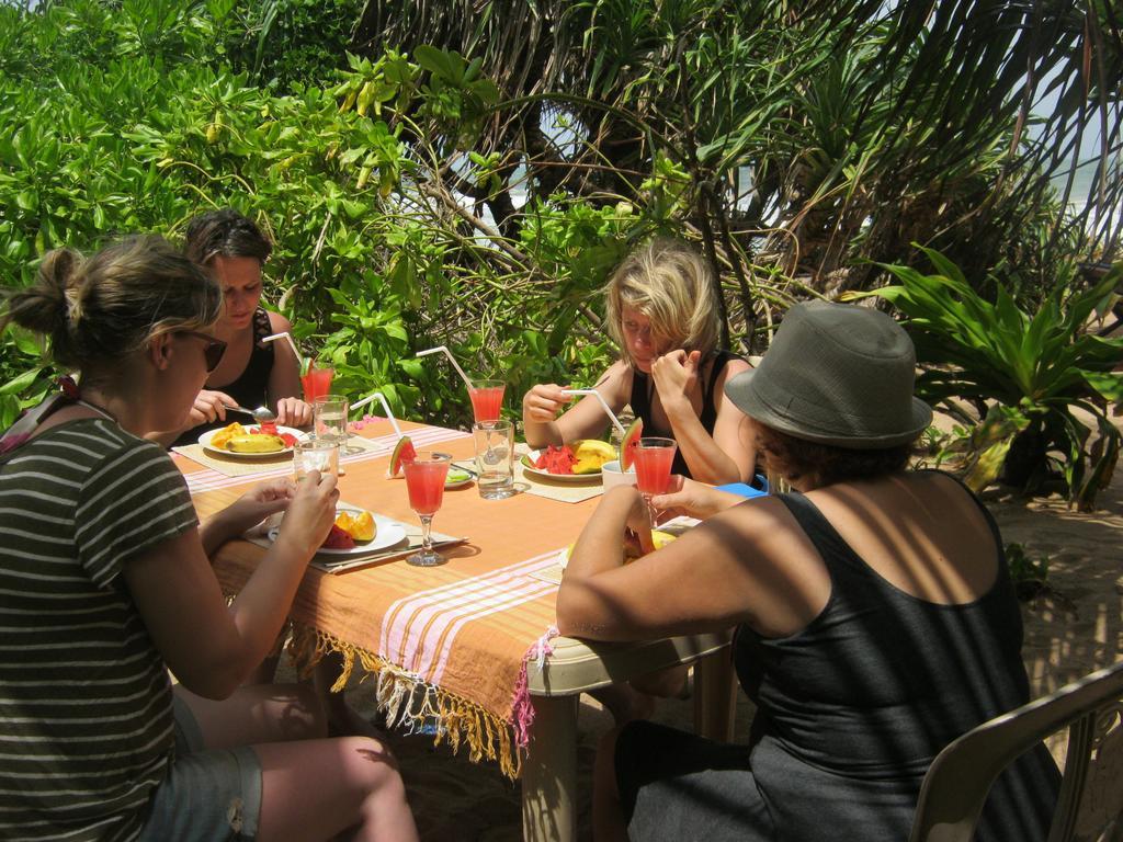 Arcade Beach Hotel Bentota Dış mekan fotoğraf